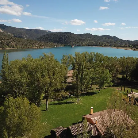 En El Pantano De Bolarque Primera Linea Del Holiday home Aunon